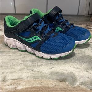 Saucony Kids' Navy and Lime Sneakers